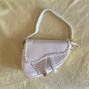 White Saddle Bag